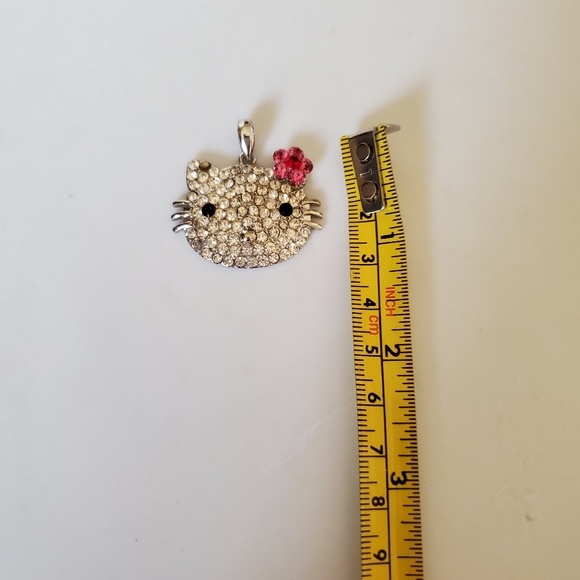 Hello Kitty Pendant🌸 - Picture 3 of 3